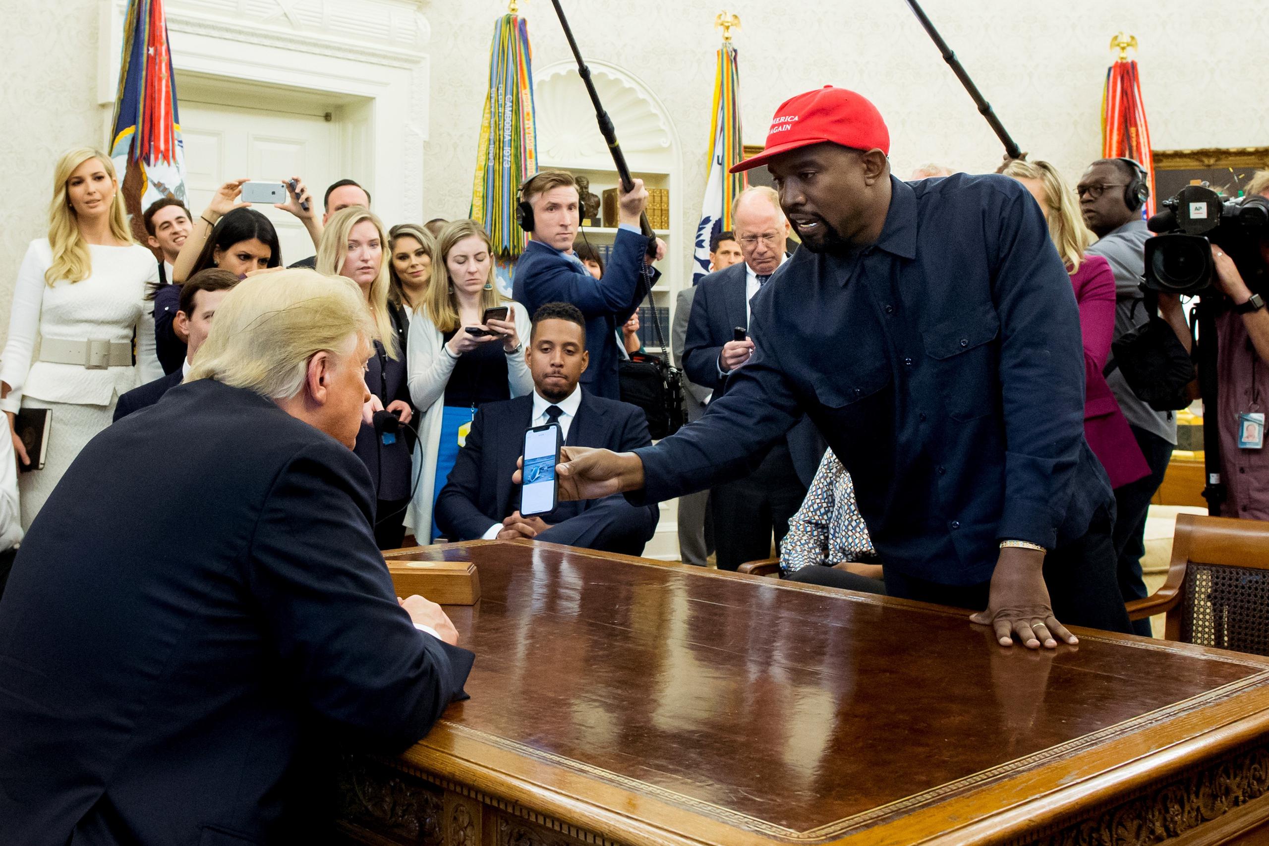 En octubre de 2018, el rapero visitó al  presidente de los Estados Unidos, Donald Trump en el Despacho Oval de la Casa Blanca, en Washington DC, para conversar sobre la violencia y el sistema penitenciario del país.