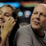 Esposa de Bruce Willis celebra su matrimonio pese a la enfermedad del actor
