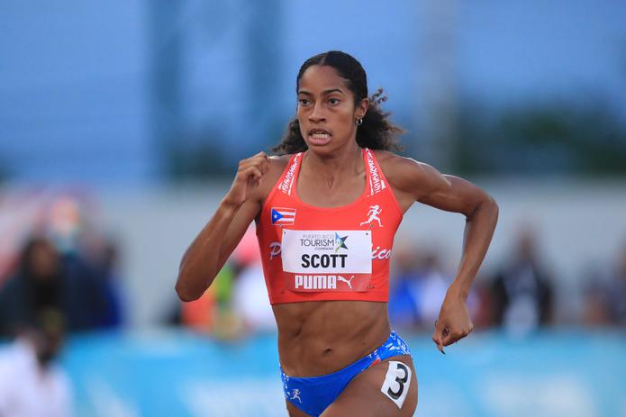 Gabby Scott ha quebrado este año cuatro veces su marca personal del evento 400 metros con vallas.