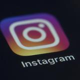 Denuncian a Facebook porque Instagram usaba la cámara del móvil sin permiso 