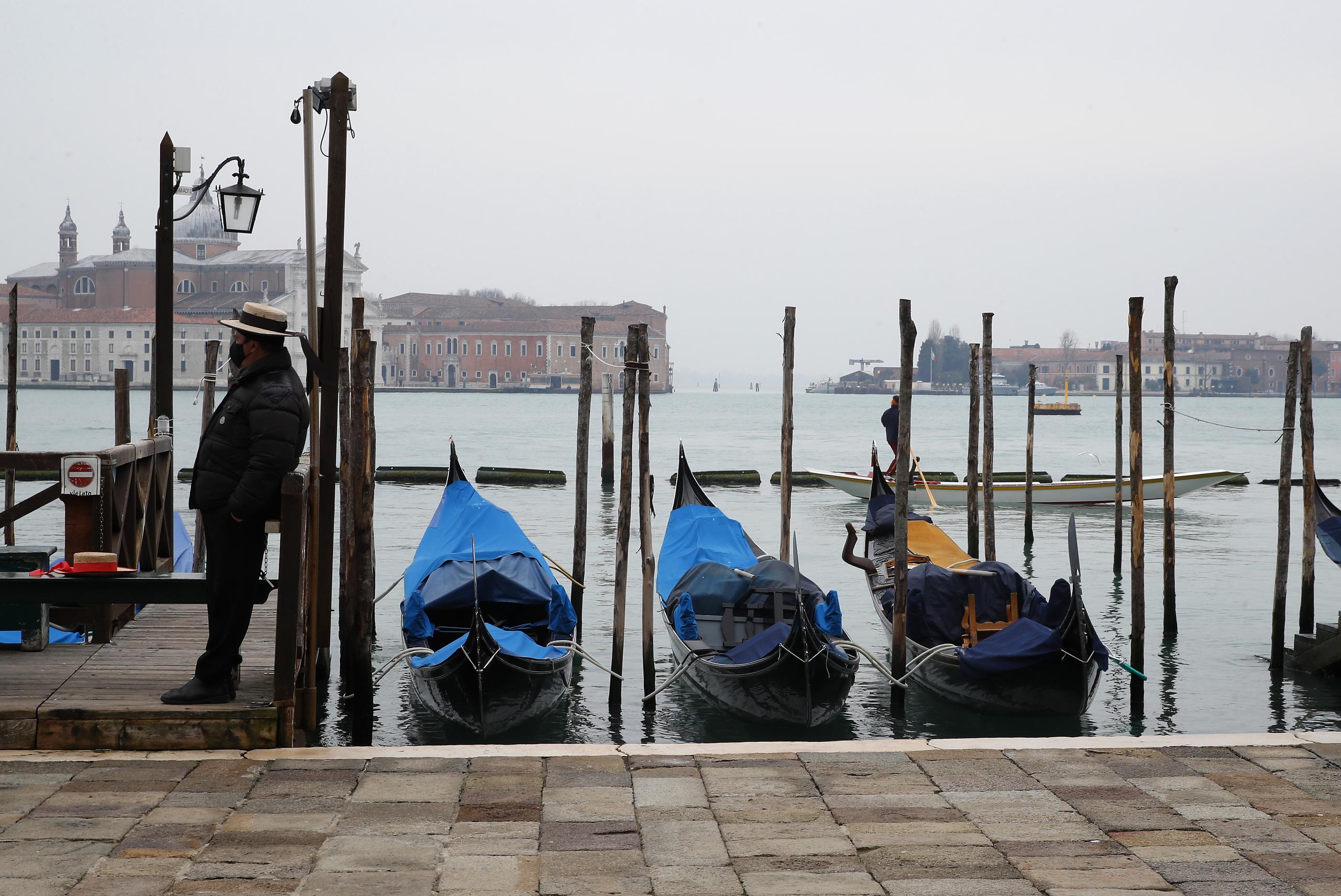 Si este fuera un año normal, Venecia estaría hoy repleta de vecinos y turistas disfrutando de su famoso Carnaval.