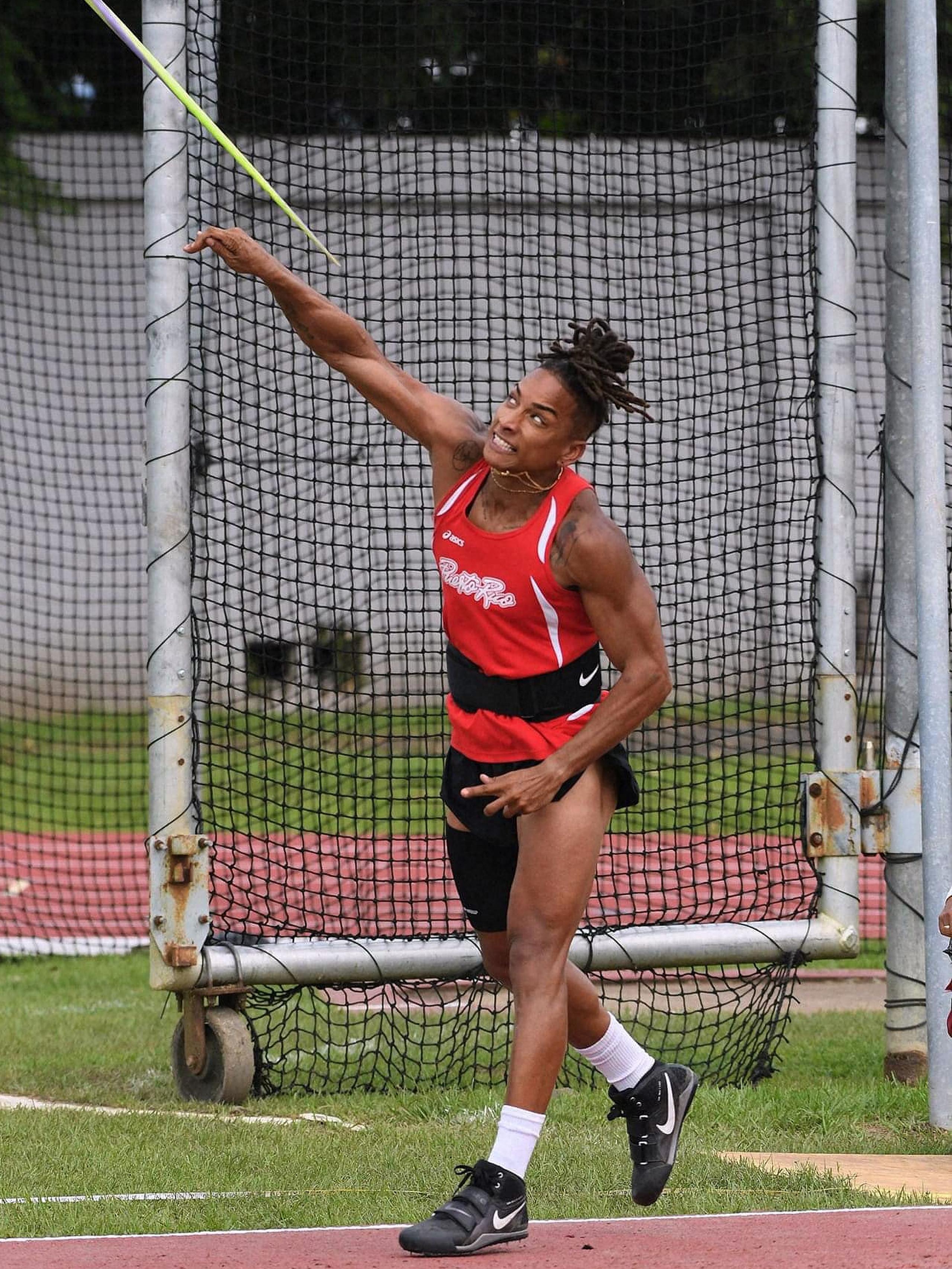 La lanzadora Coralys Ortiz tiene la marca nacional en la jabalina y aspira a reestablecerla en el Campeonato Mundial de atletismo este mes.