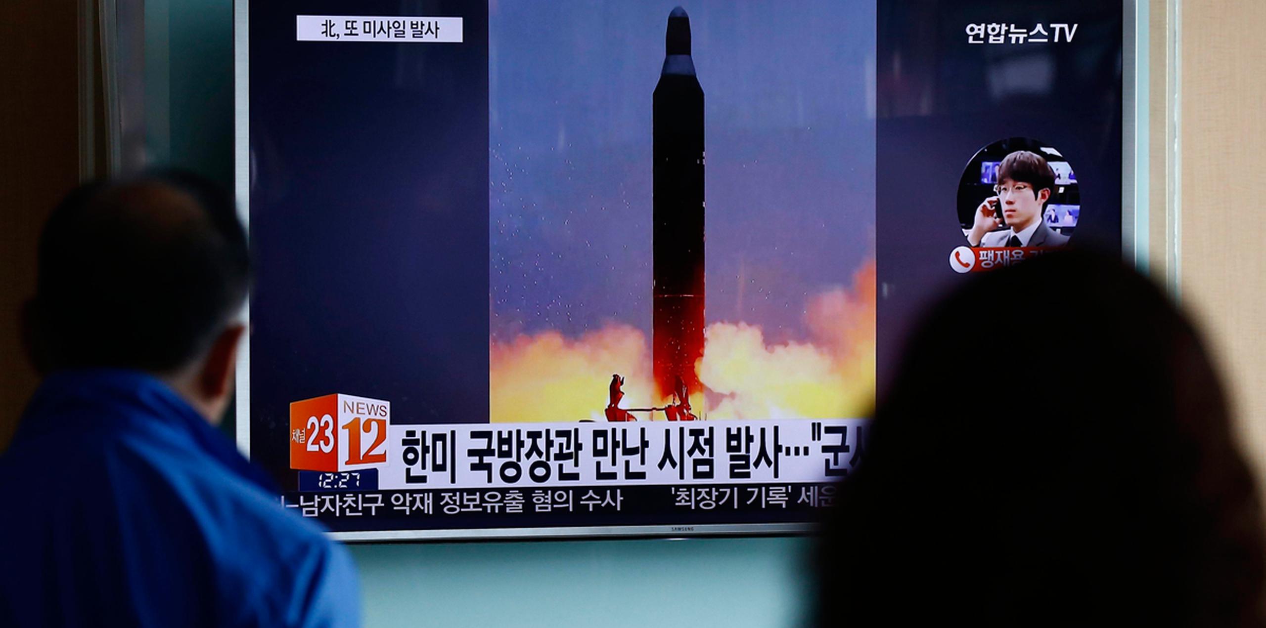 La insistencia de Corea del Norte en poner a prueba este misil de medio alcance de fabricación local apunta, según los expertos, directamente a EE.UU. (AP)
