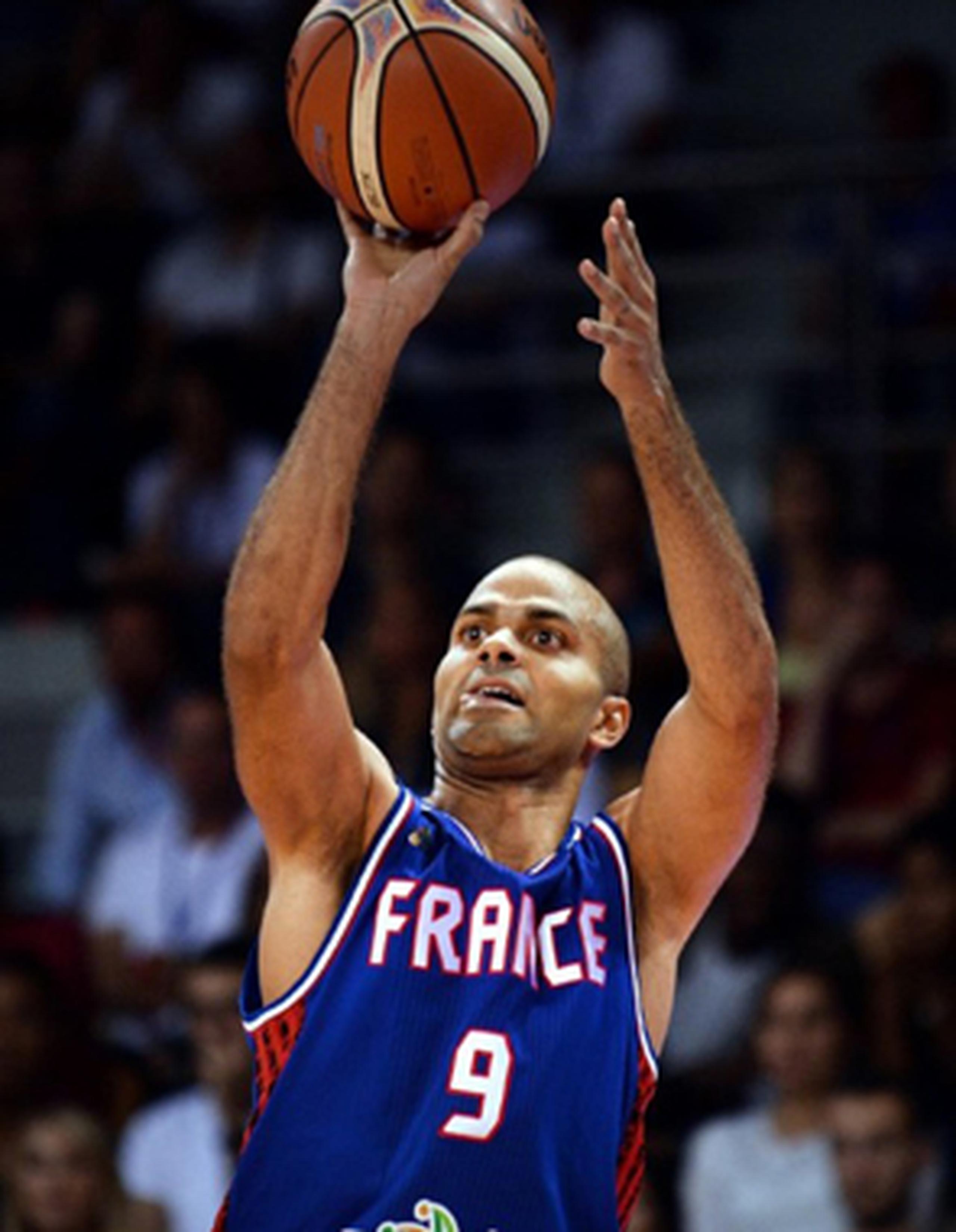 Tony Parker y la selección de Francia, actual campeón europeo, buscarán el pase a Río durante el Eurobasket que inicia el 5 de septiembre.  (AFP / Jean-Sebastien Evrard)