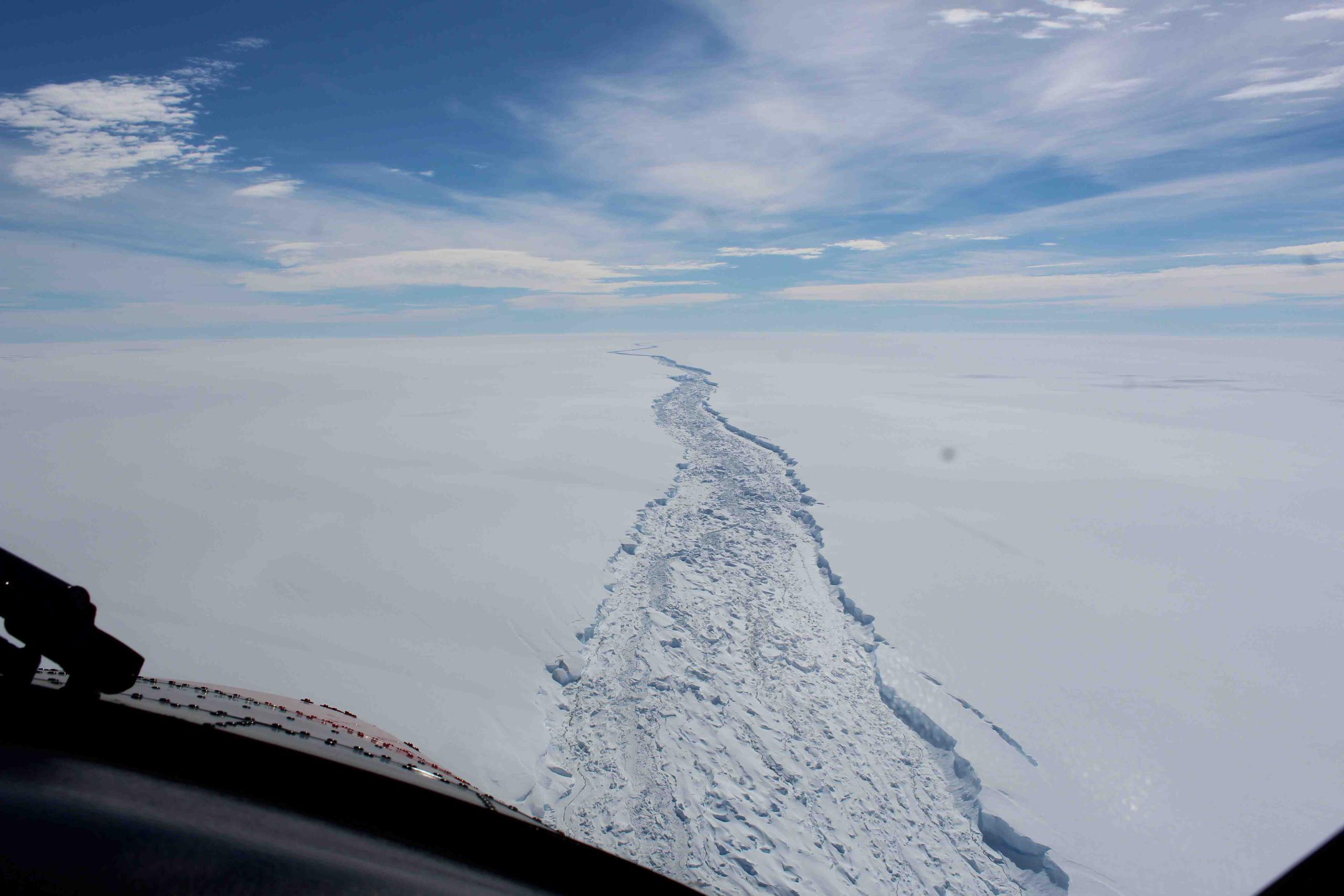 En los últimos 20 años se han fragmentado o se han reducido notablemente siete barreras en la península Antártica. (Archivo)