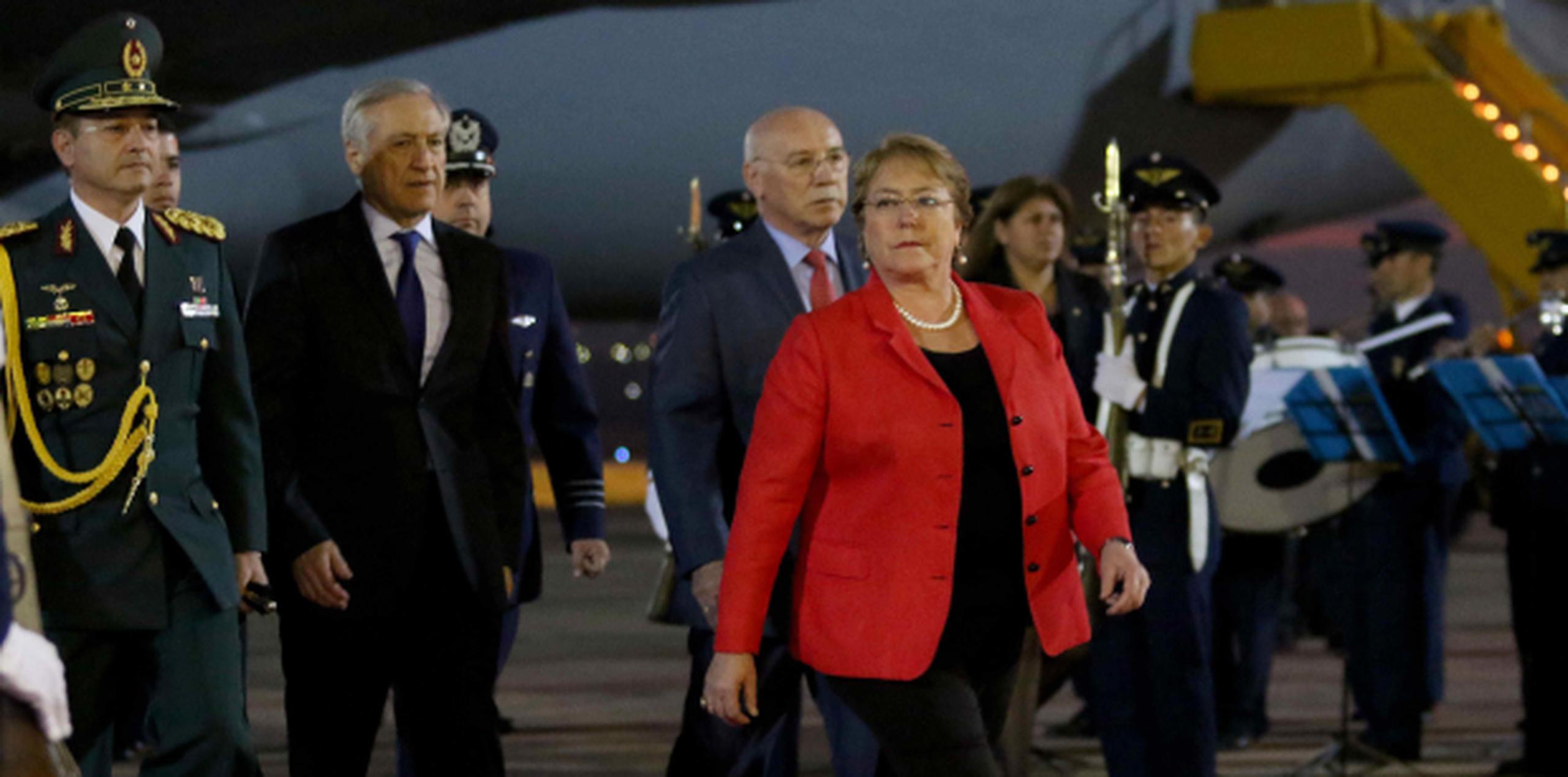 La mandataria de Chile, Michelle Bachelet promovió hoy la medida a favor del aborto. (EFE)