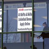 Empresas pasan apuros para conseguir empleados en Estados Unidos
