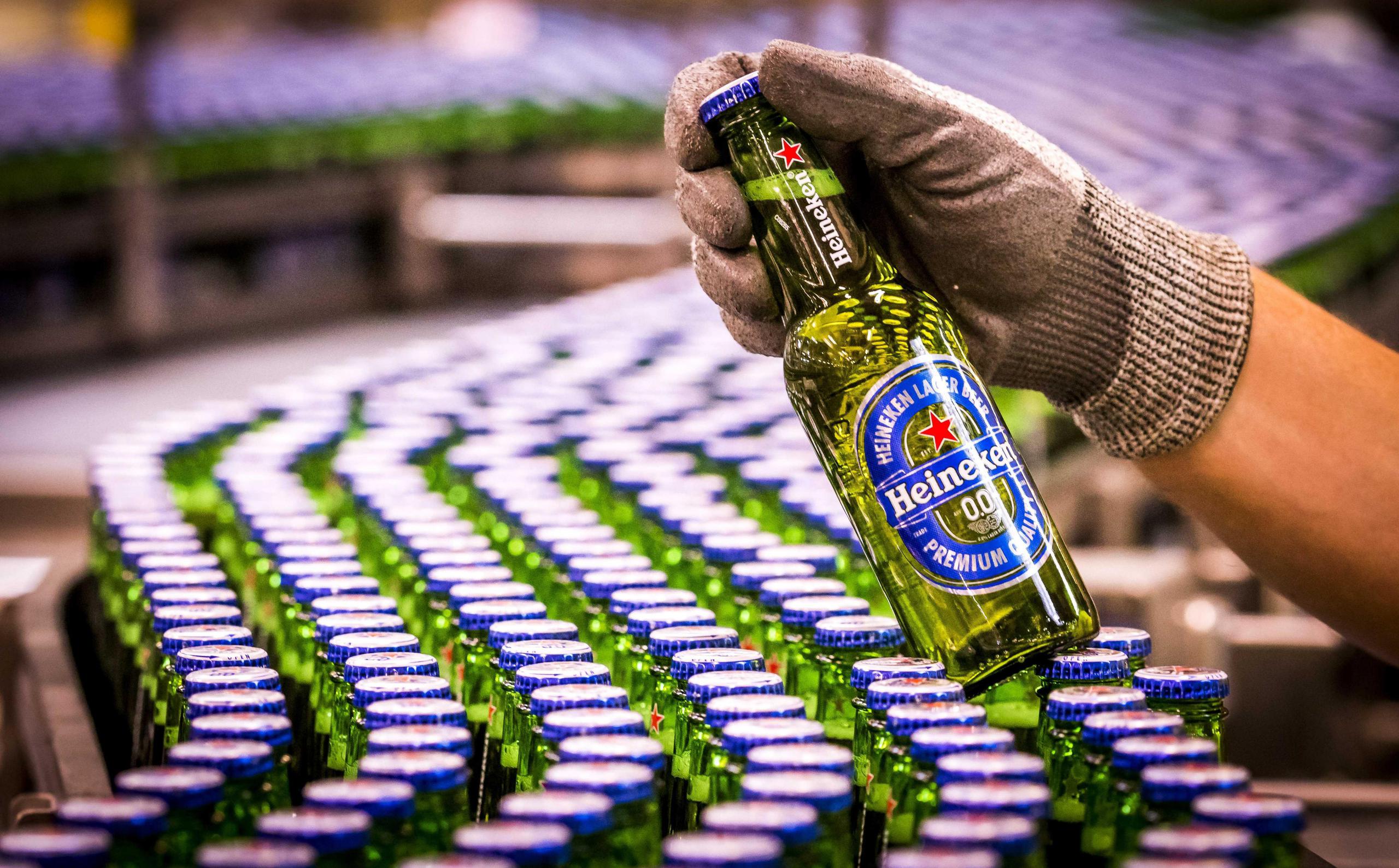 Heineken cuenta con unas 85,000 personas en su plantilla en diferentes países.