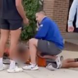 Bajo fuego policía de Chicago tras inmovilizar adolescente boricua con su rodilla