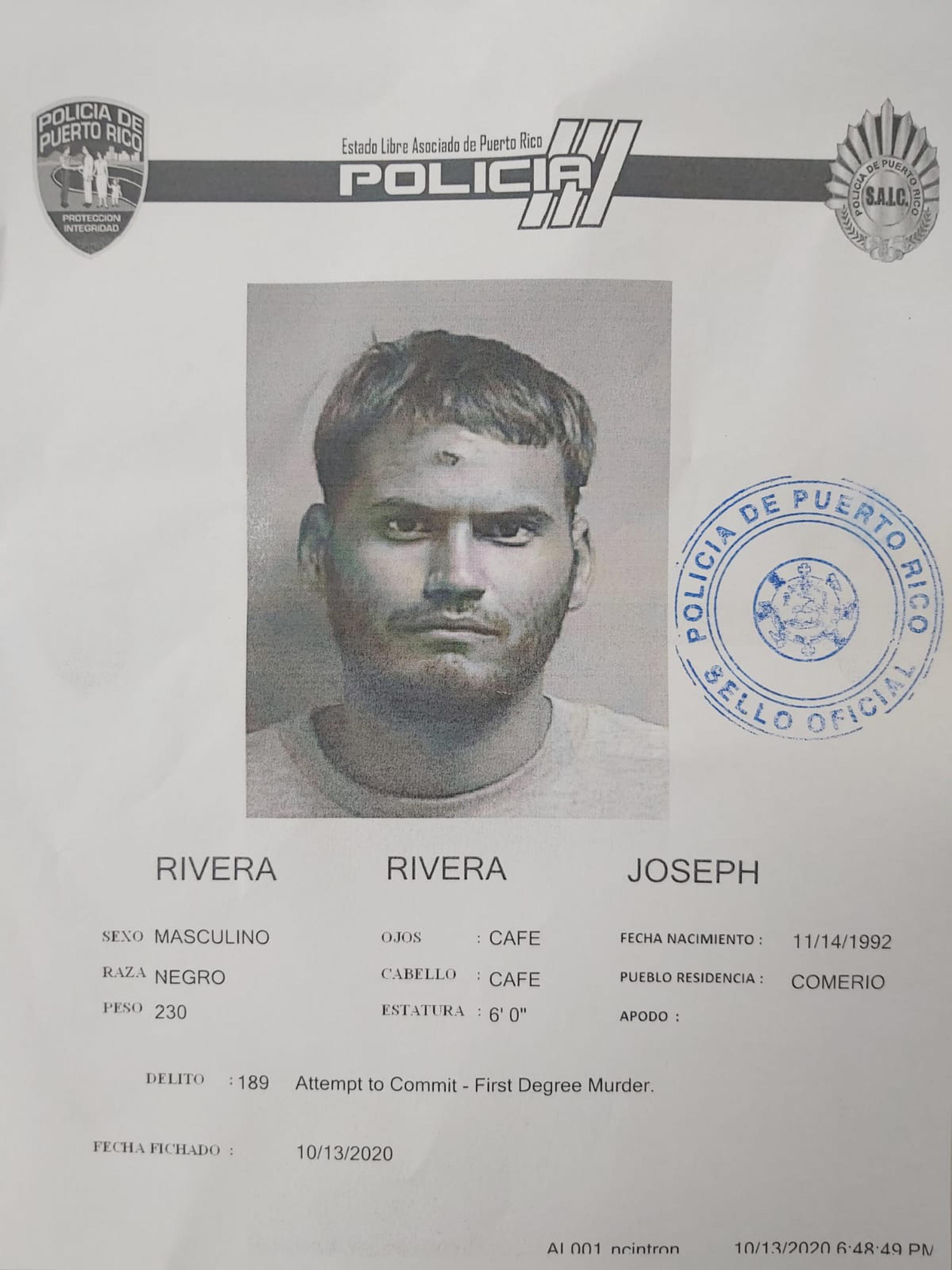 Cargos criminales por los delitos de tentativa de asesinato, violación a la Ley de Armas y robo fueron radicados por Joseph Rivera Rivera, de 27 años, por la agresión a machetazos a dos hombres en medio de un altercado de tránsito.