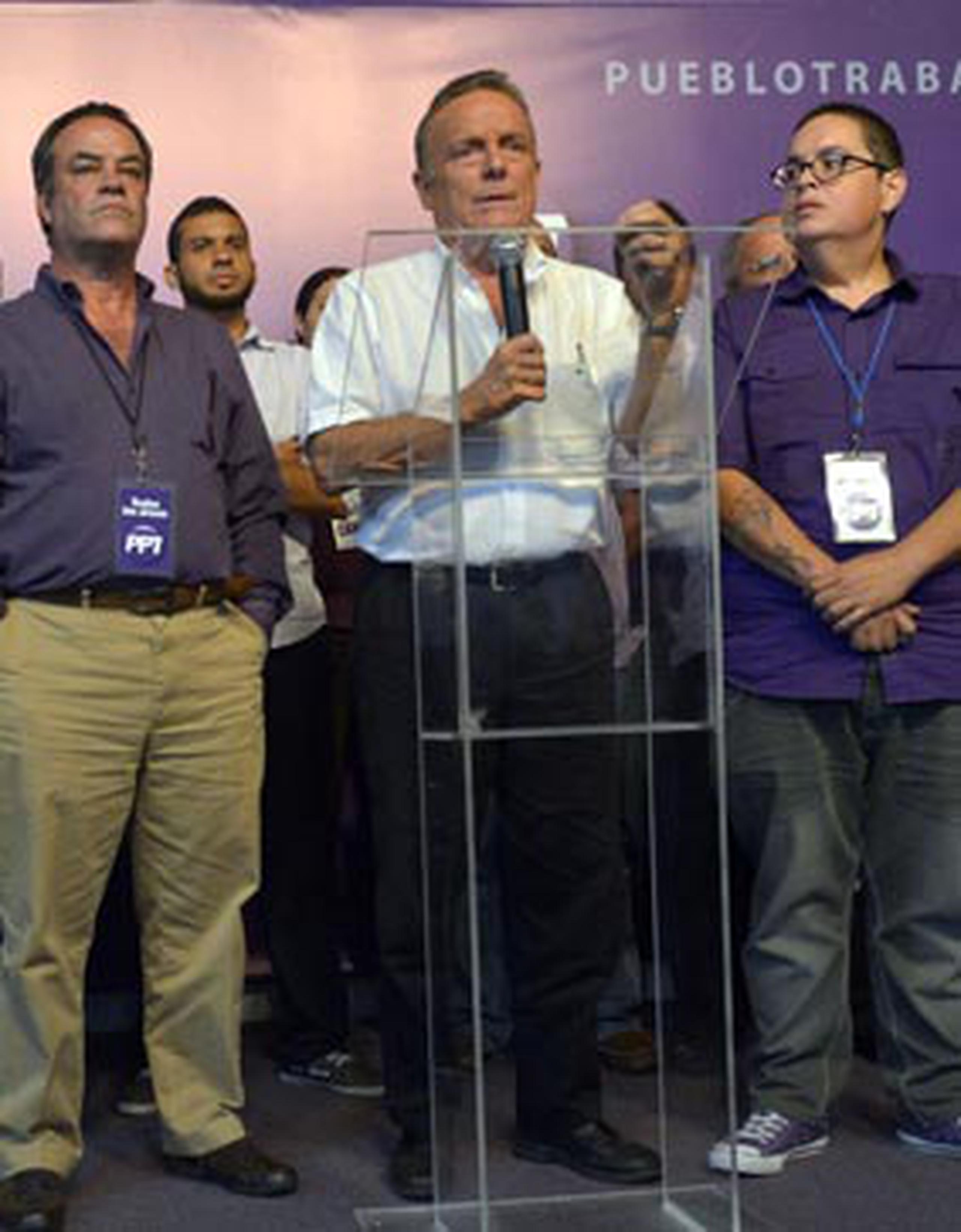 Félix Córdoba, candidato a comisionado residente se dirigió a la prensa. (jose.rodriguez@gfrmedia.com)