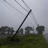 Dudas sobre el sistema eléctrico ante el inicio de la temporada de huracanes 