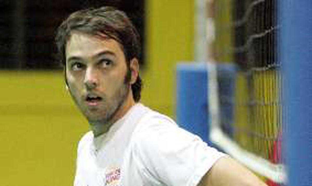 Ángel Pérez mejora día a día Primera Hora