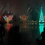 Río de Janeiro se ilumina con el árbol de Navidad flotante más grande del mundo