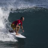 Los surfistas europeos probaron La Marginal de Arecibo