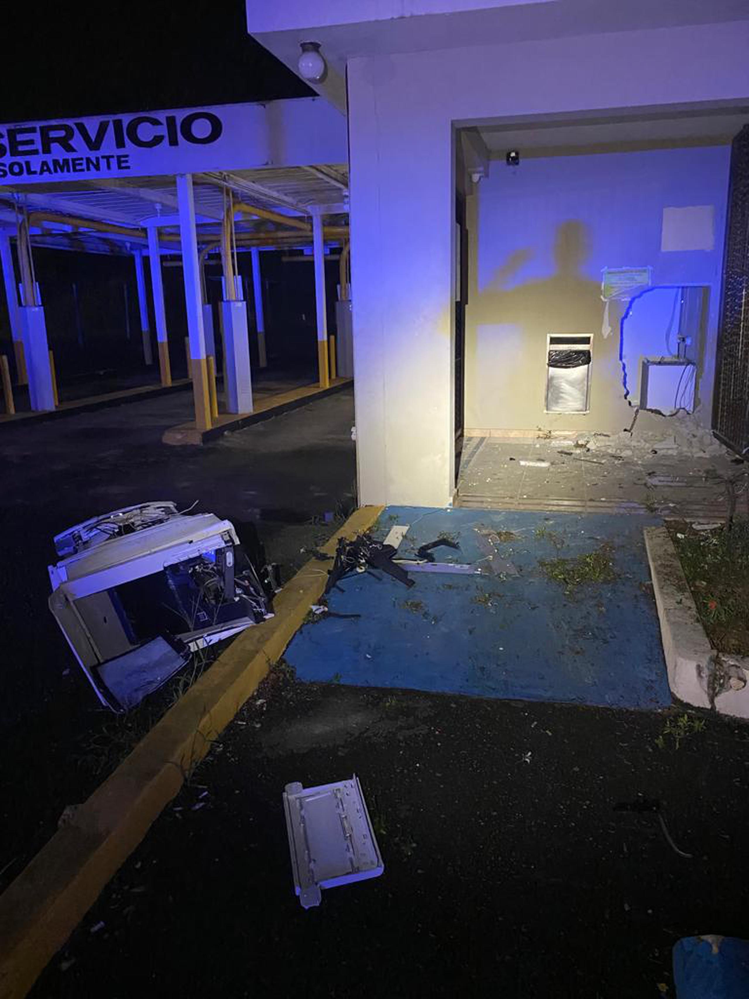 La ATM fue arrancada de la pared de la sucursal de la cooperativa Ciales Coop, localizada en el kilómetro 8.4 de la carretera PR-149, en Manatí.