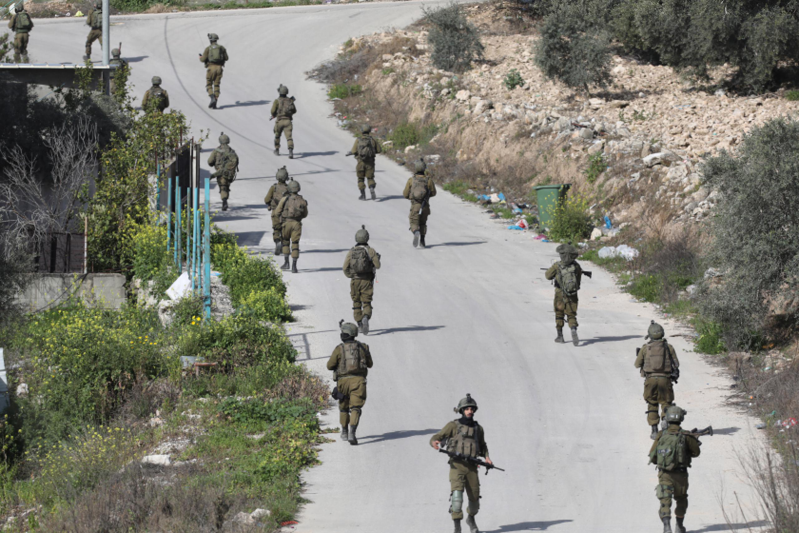 El ataque de anoche en la ciudad ultraortodoxa de Bnei Brak cobró la vida de cinco personas. (EFE/EPA/ALAA BADARNEH)