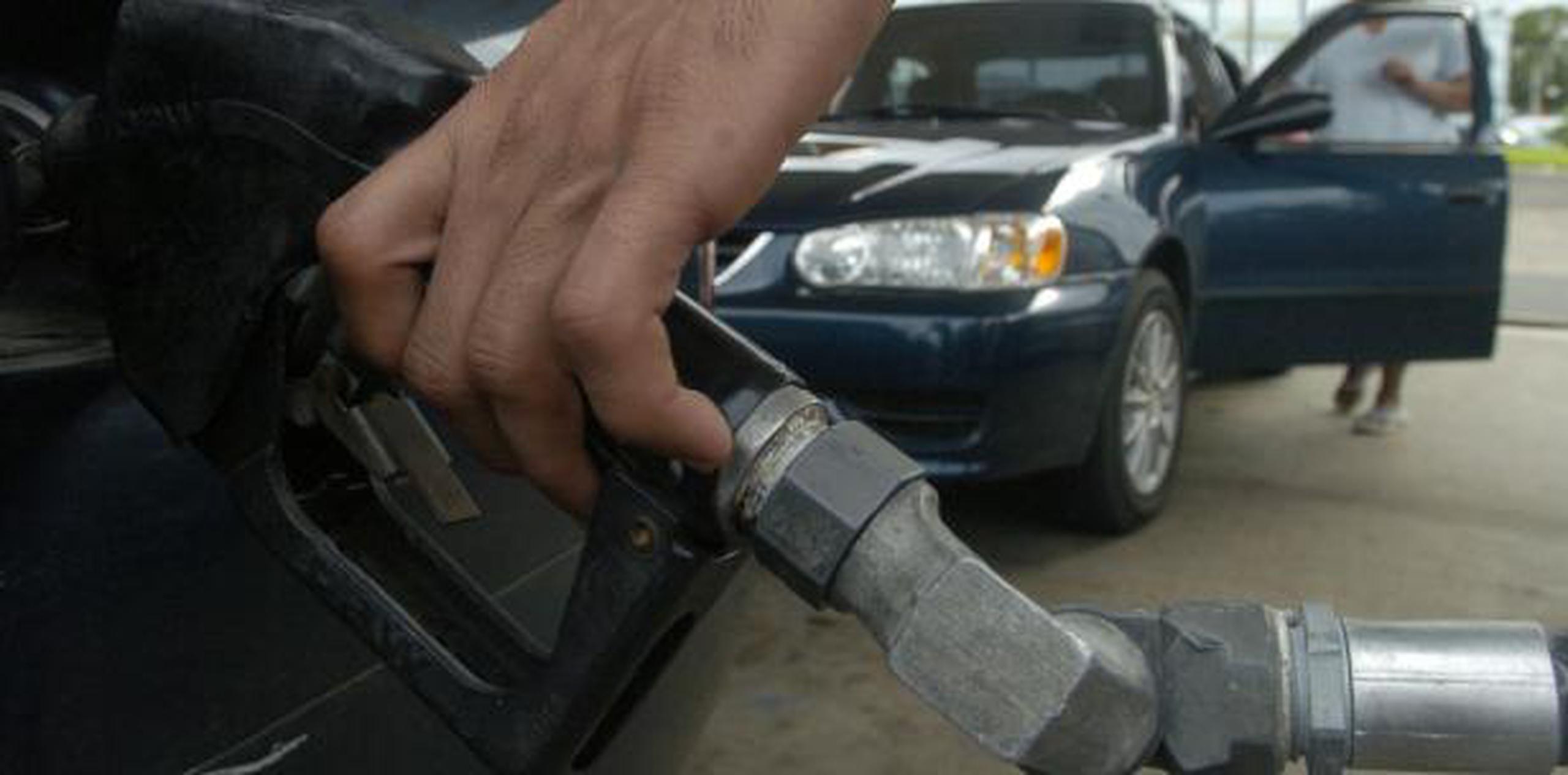 El consumo de gasolina estimado en julio fue de 84 millones de galones, una reducción del 6.6 % sobre junio pasado. (Archivo)