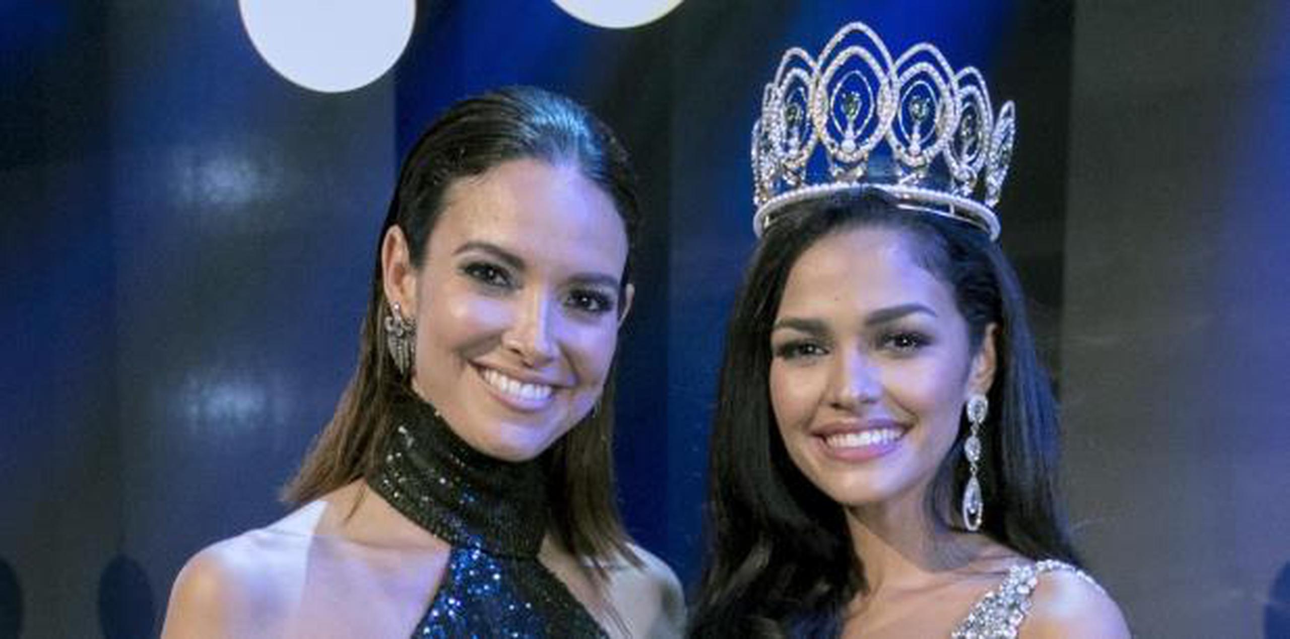 Quiñones y, con la corona, KIara Ortega, ganadora del pasado certamen local. (archivo)