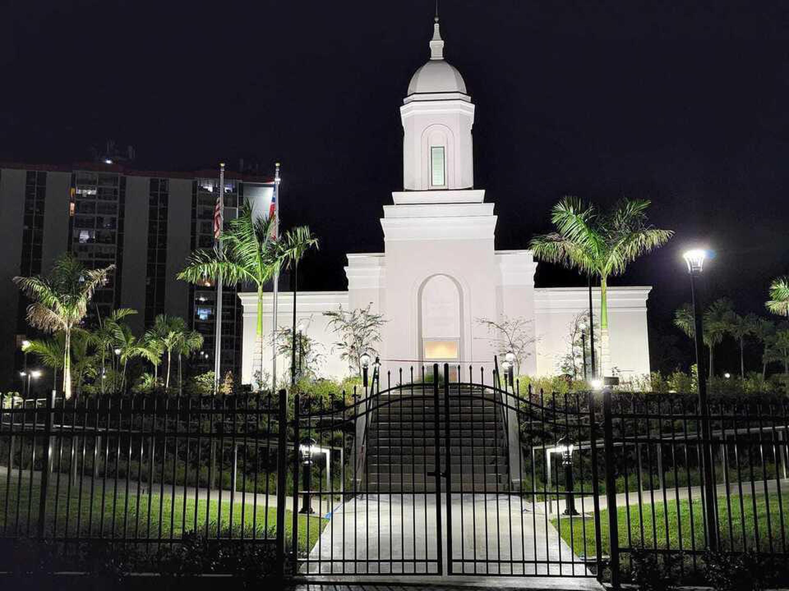 Templo de la Iglesia de Jesucristo de los Santos de los Últimos Días en San Juan.