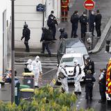 Autor confeso del atentado de París dice iba contra “Charlie Hebdo” 