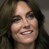 Kate Middleton se disculpa por foto familiar manipulada