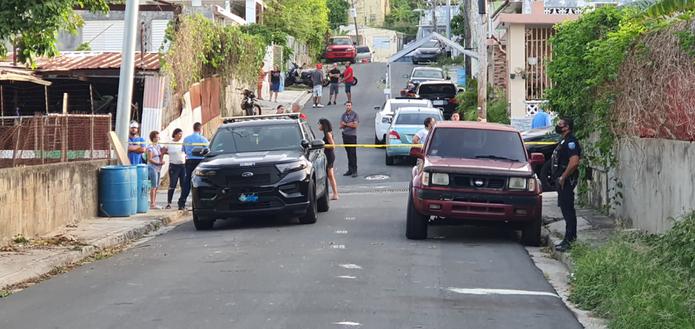 Tres jóvenes fueron asesinados por gatilleros en la Barriada Obrera, en Fajardo.