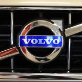Volvo llama a talleres casi 2.1 millones de autos
