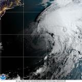 Tormenta tropical Alex avanza hacia Bermuda