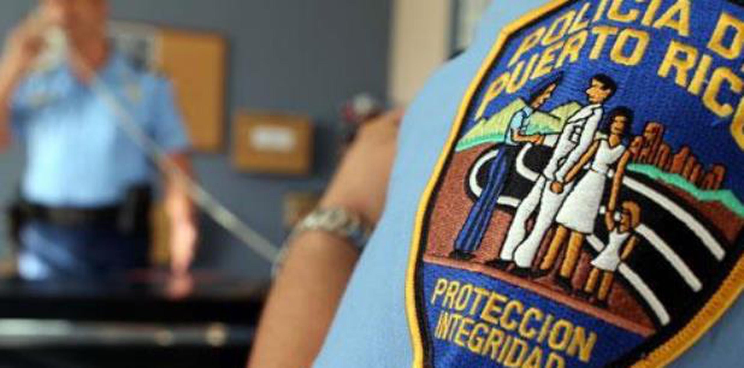 La agente Millán, de la División de Homicidios de Carolina, y el fiscal Omar Barroso investigaron el incidente. (Archivo)
