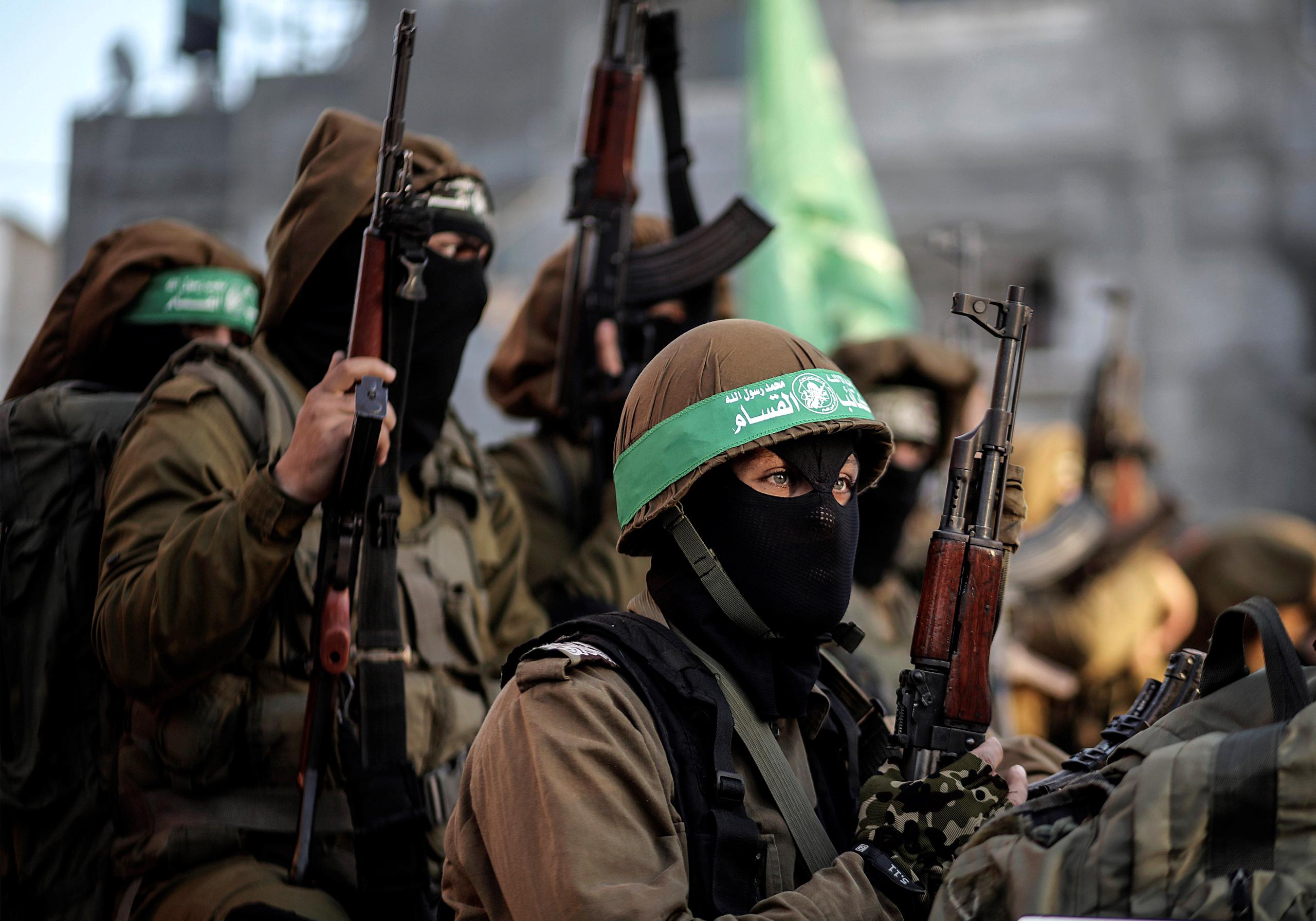Milicianos palestinos de la Brigadas de Al Qassam, el brazo armado de Hamás. (EFE/Mohammed Saber)