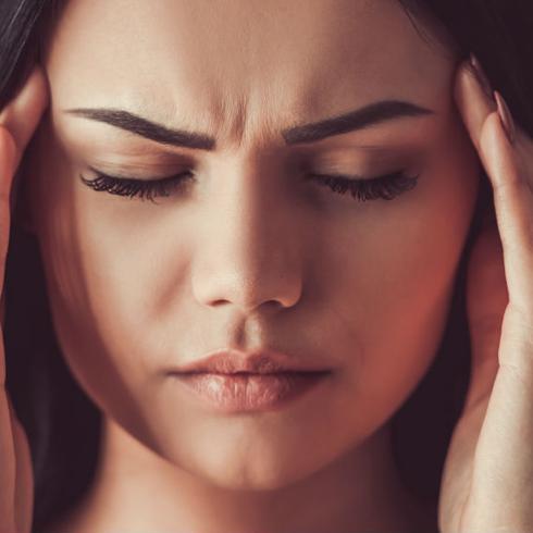 ¿Dormir mal causa migraña?