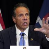 Renuncia el gobernador de Nueva York, Andrew Cuomo, señalado de acoso sexual