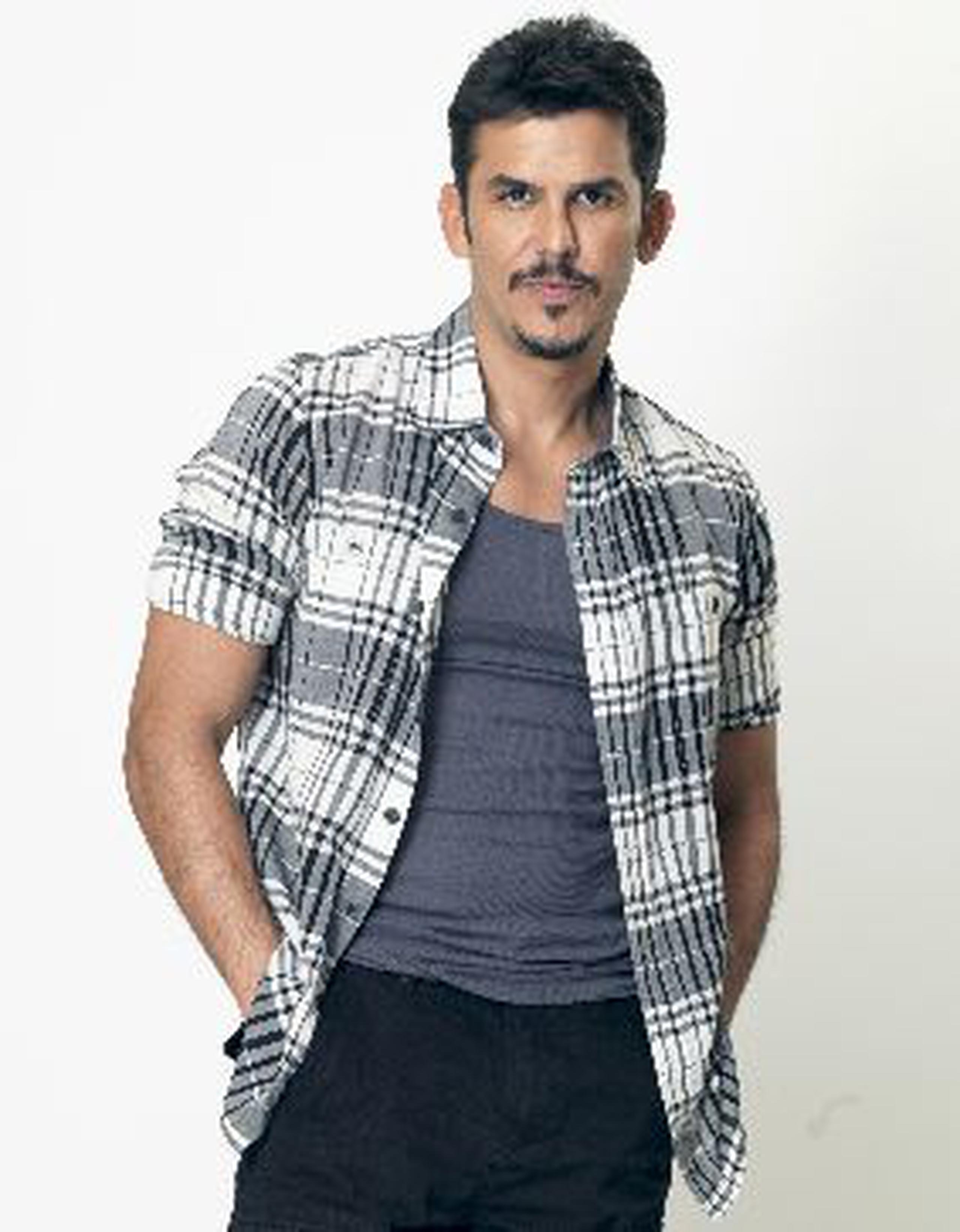 El actor boricua Néstor Rodulfo interpreta al ambicioso “Ramón Gómez” en la telenovela Rosa diamante, que se emite a las 8:00 de la noche por Telemundo.&nbsp;<font color="yellow">(Suministrada)</font>