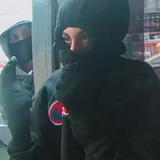 Buscan sospechosos de asaltos a gasolineras en Cupey