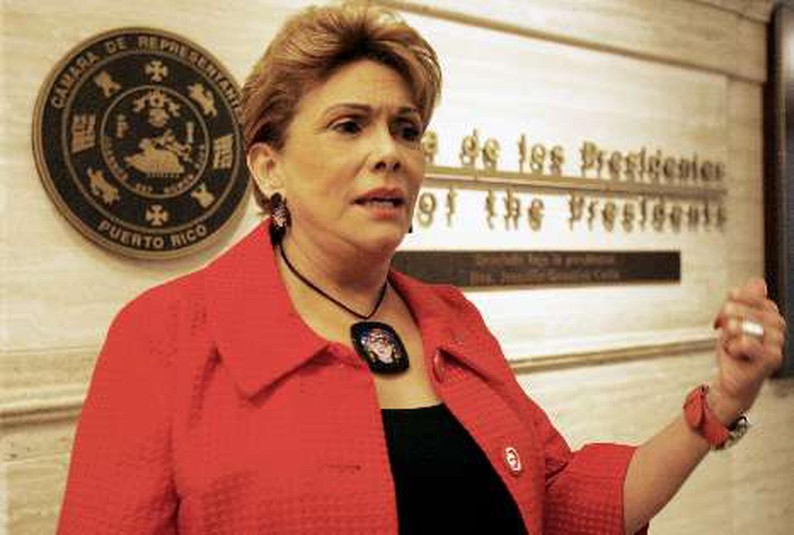 Legislación para terminar confidencialidad de expedientes en casos de