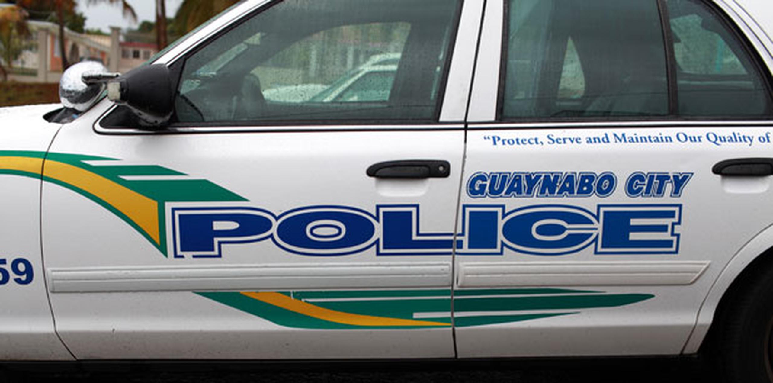 La querella fue atendida inicialmente por agentes de la policía municipal de Guaynabo. (Archivo)