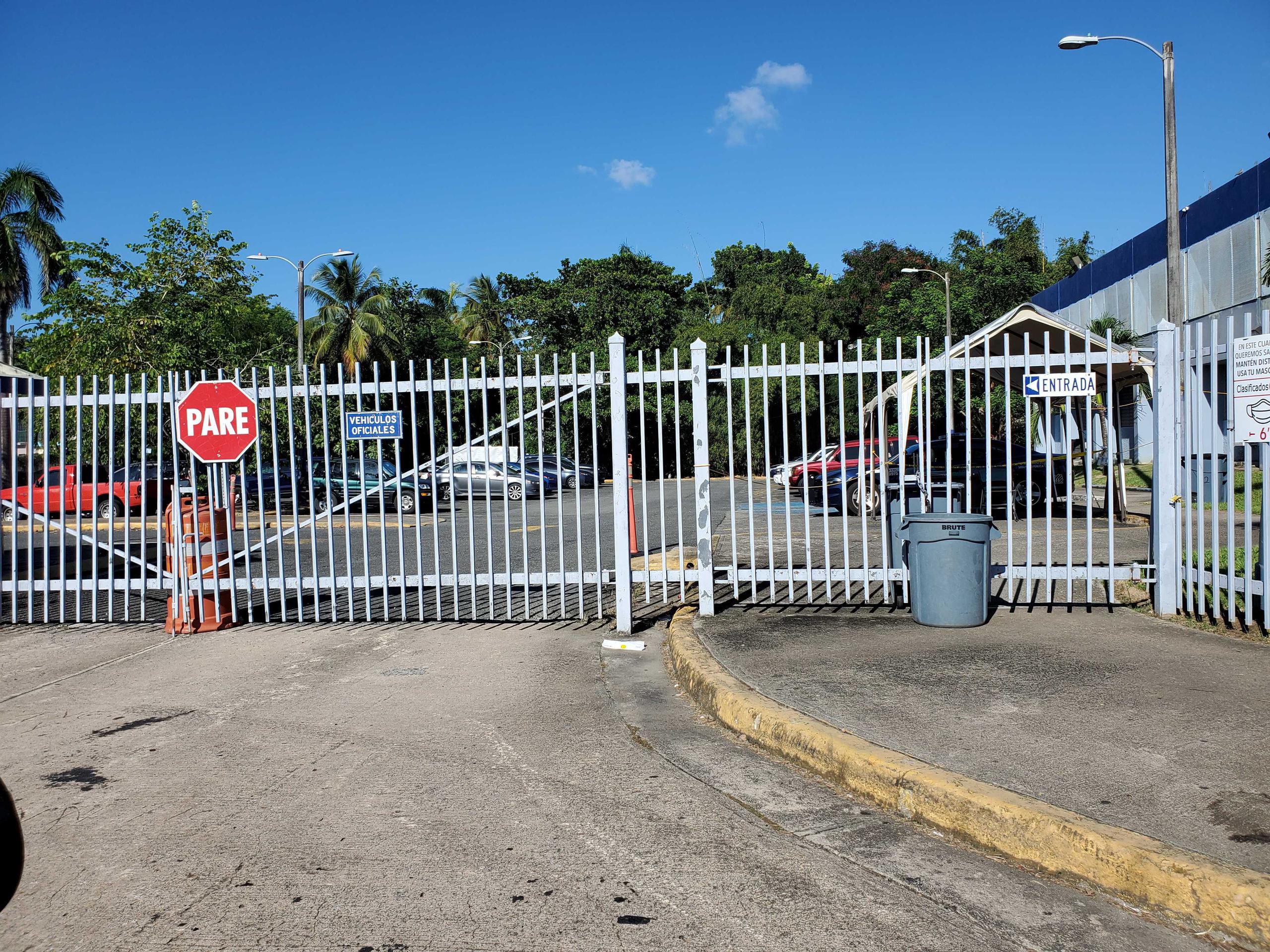 El cuartel de Puerto Nuevo cerrado este 30 de octubre de 2021.