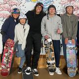 Steven Piñeiro se lleva su patineta a Japón