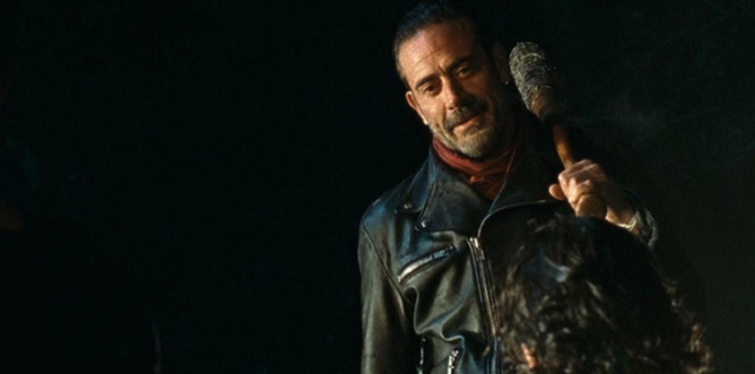 El séptimo ciclo de "The Walking Dead" tiene a Rick (Lincoln) y a los habitantes de Alexandria sometidos ante la dominante figura de Negan (Morgan). (Foto/AMC)