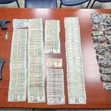 Arrestan tres jóvenes en Toa Baja y le ocupan armas y miles de dólares en efectivo