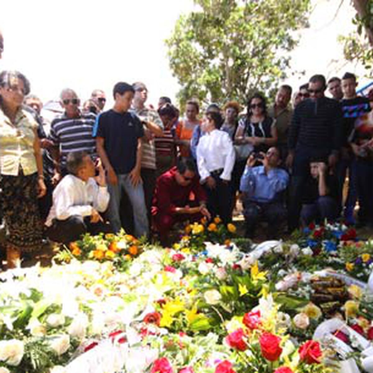 Cientos se despiden de Yiye ÁvilaFOTOS Y VÍDEO Primera Hora