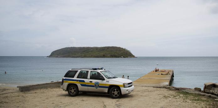 La policia en Vieques se encuentra en rondas preventivas por las diferentes playas.(DennisM.RiveraPichardo/GFR Media)
