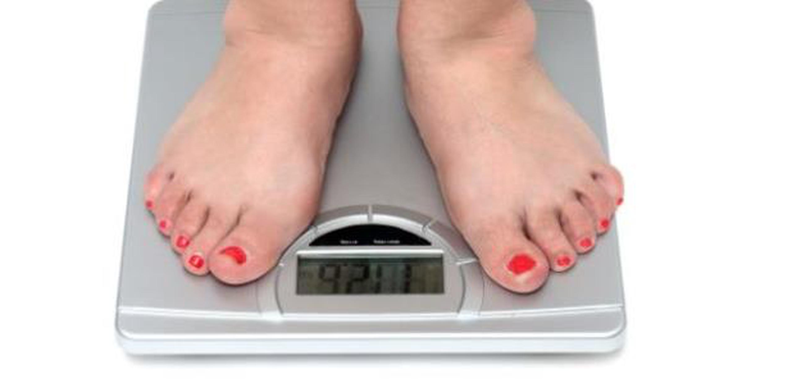 El sobrepeso en adultos aumenta el riesgo de padecer trece tipos diferentes de cáncer, incluidos el de mama, intestino, tiroides, hígado y riñón. (Archivo)