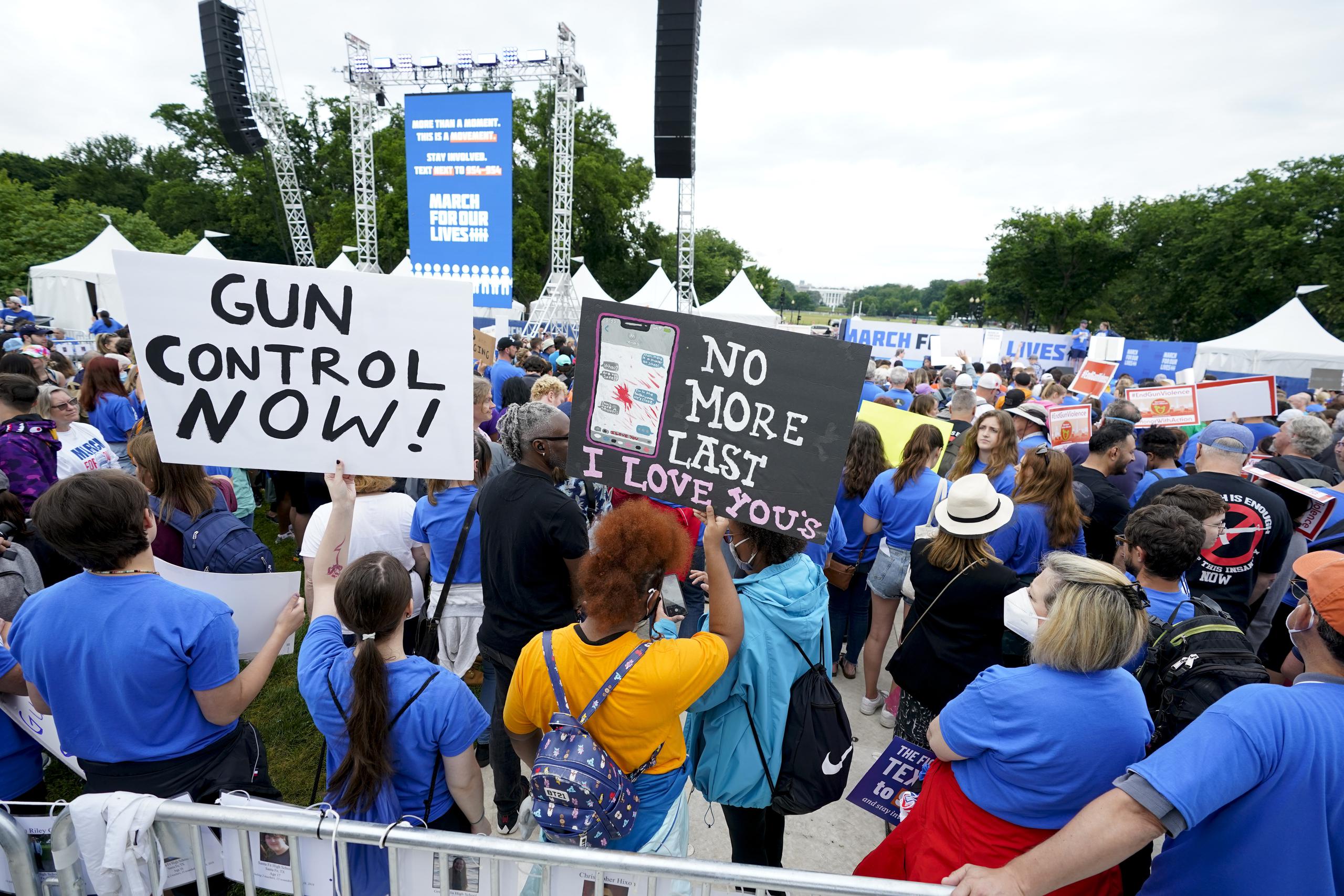 Segunda manifestación March for Our Lives en búsqueda de mayor control de armas el sábado 11 de junio de 2022 en Washington. La manifestación es la sucesora de la marcha de 2018 organizada por estudiantes que protestaban después del tiroteo masivo en una escuela secundaria en Parkland, Florida. (AP Photo/Jose Luis Magana)
