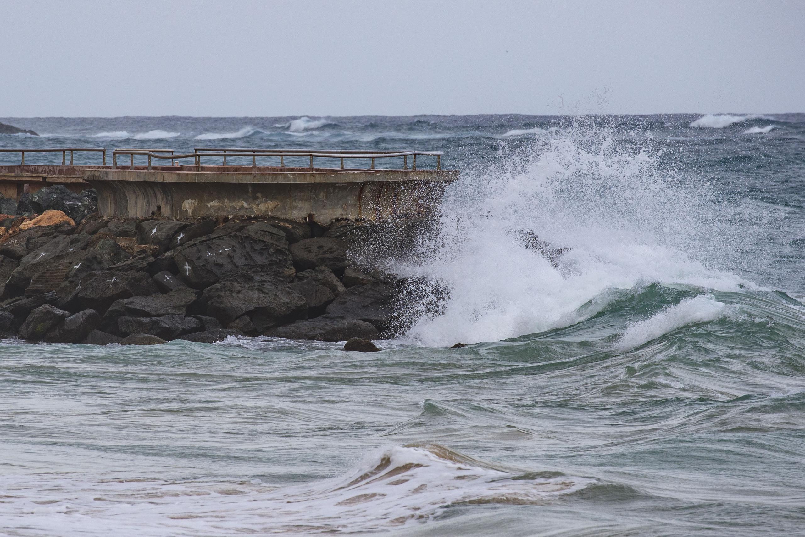 Las playas del norte de Puerto Rico experimentan un riesgo alto de corrientes marinas, según el Servicio Nacional de Meteorología.