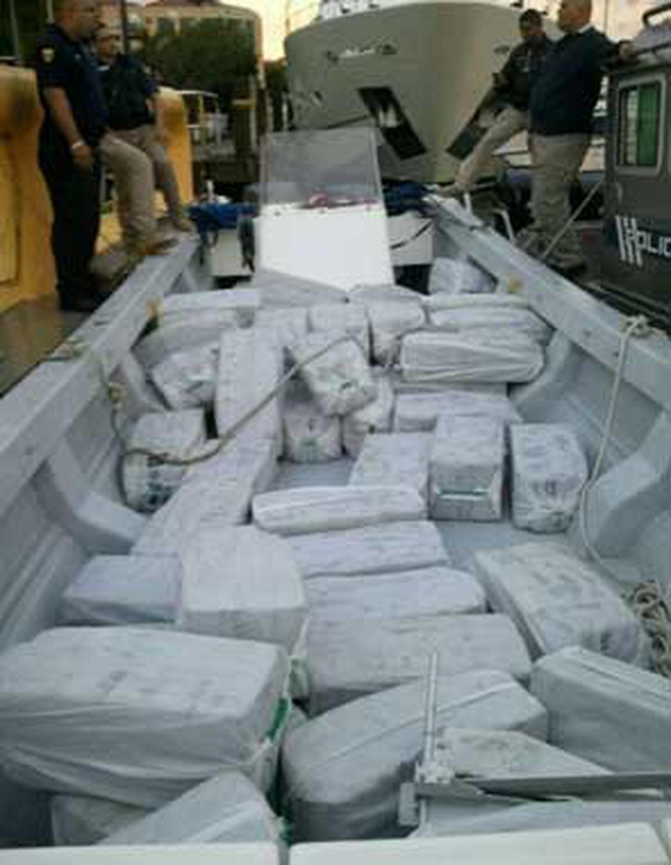 La droga era transportada en la embarcación "Eduardoño". (Suministrada)
