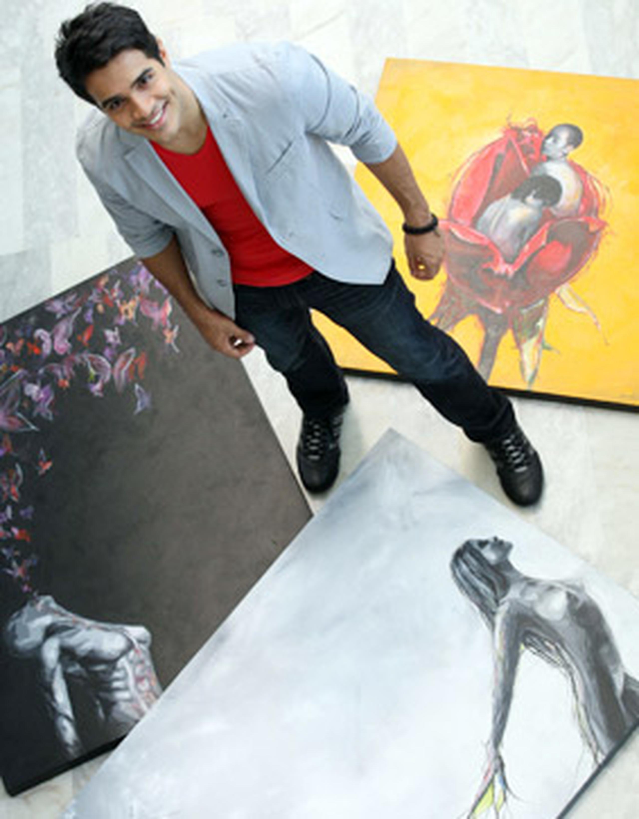 Éktor Rivera viene elaborando estas pinturas desde el 2010 y ya tiene  cerca de 30 obras. <font color="yellow">( juan.alicea@gfrmedia.com)</font>