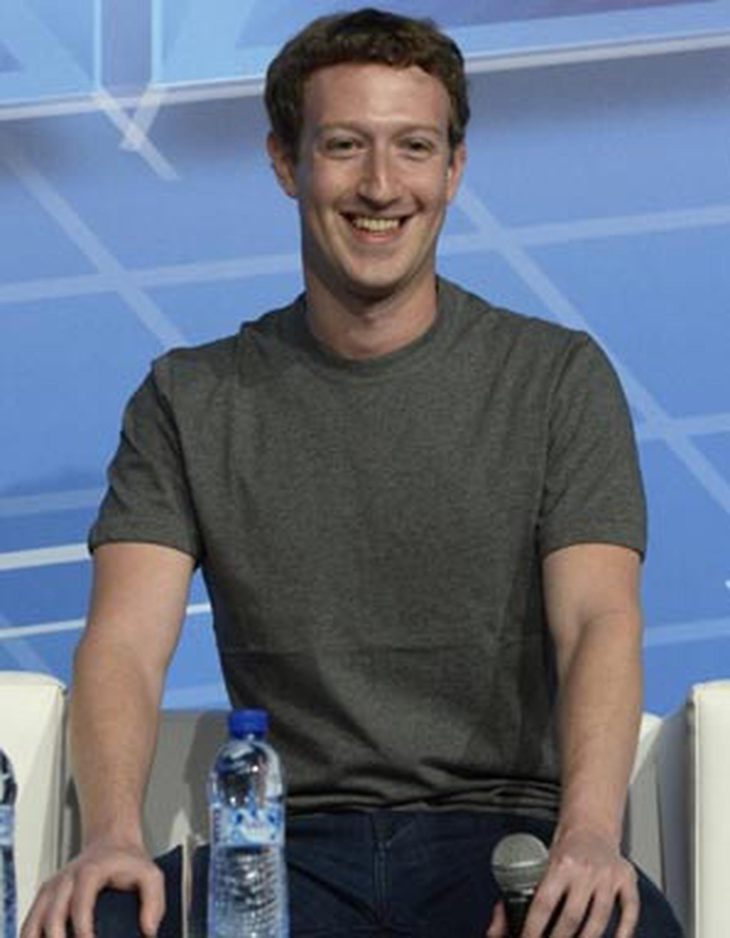 Por segundo año consecutivo, Zuckerberg obtuvo una gran ganancia por las acciones de Facebook Inc. (AFP / Lluis Gene)