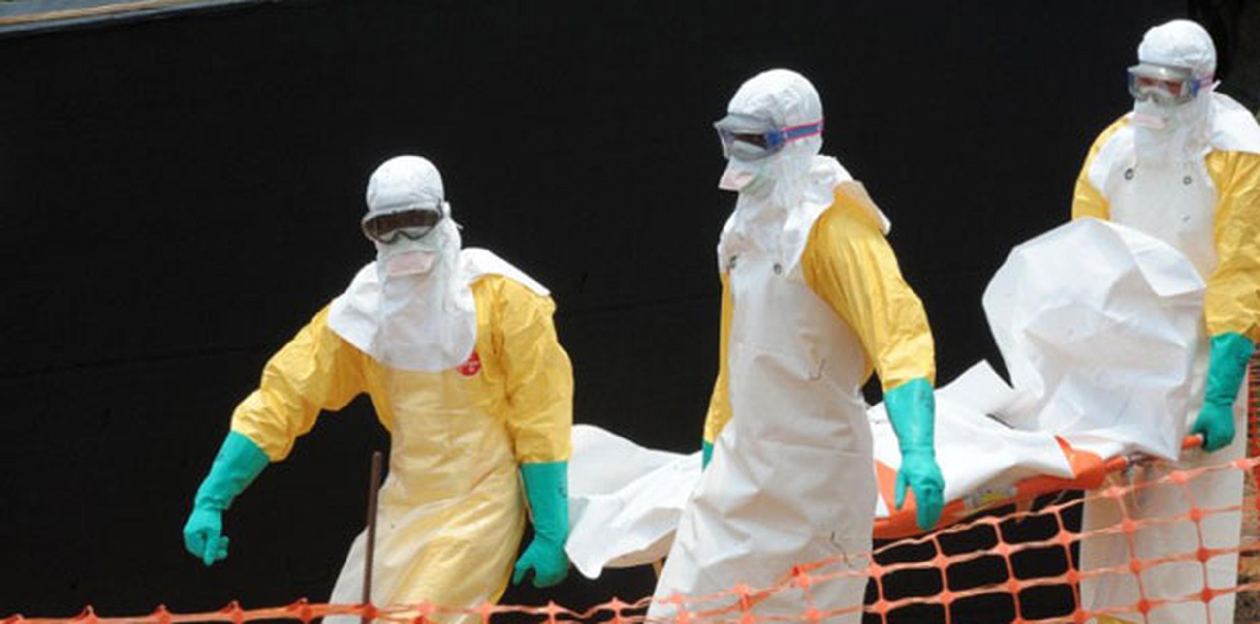 La OMS registró más de 4,700 muertes por ébola en Liberia, más que en cualquier otro país afectado. En total, África occidental sufrió más de 11,000 bajas por la pandemia. (Archivo)